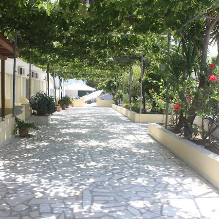 Maria Studios Laganas Luaran gambar