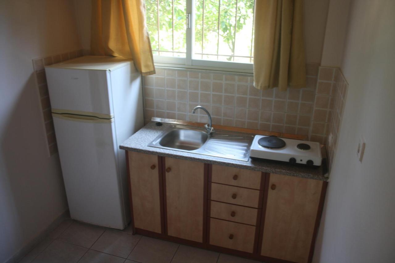 Maria Studios Laganas Luaran gambar